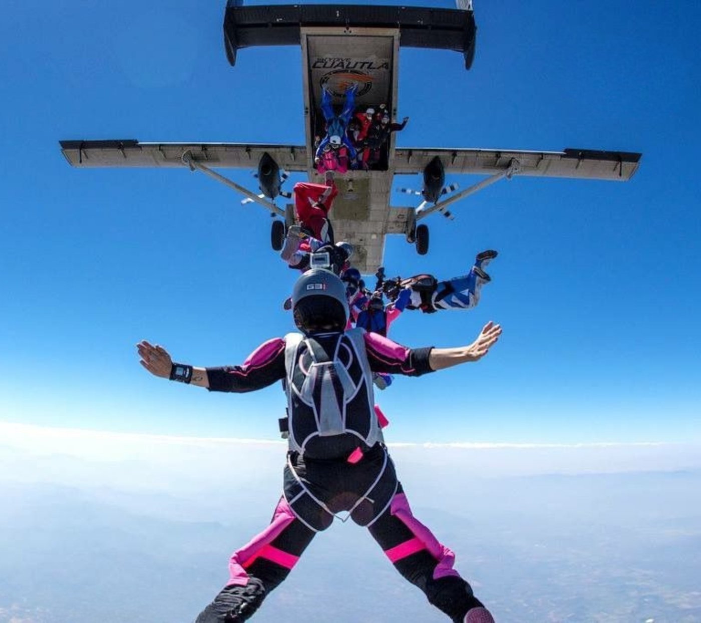 Paracaidismo: la máxima expresión del vuelo humano